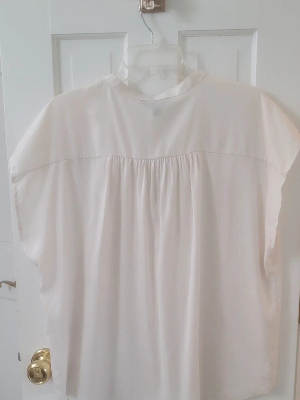 Banana Republic Cream Short Sleeve Split-Neck Blouse - Picture 2 of 2